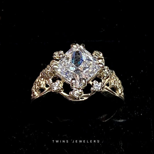 Elegance Silver Ring